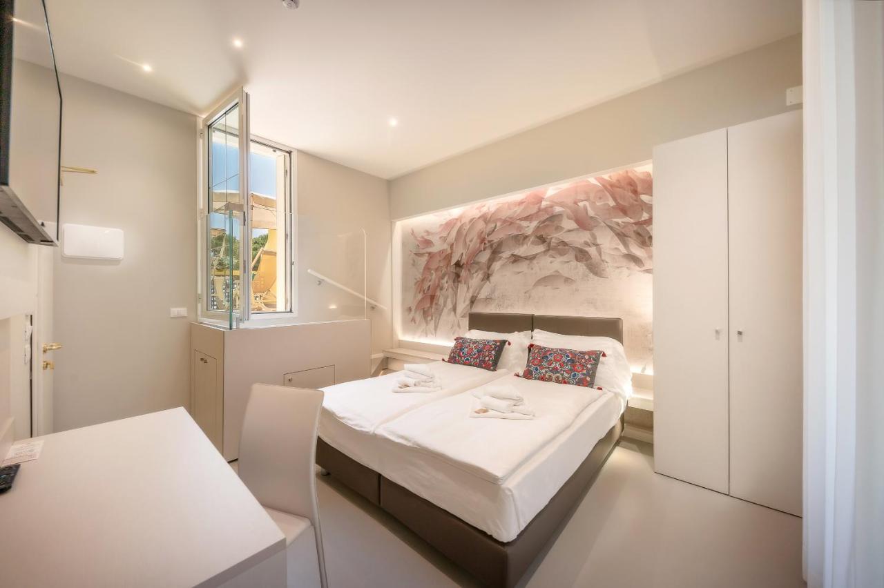 Hotel Le Lampare Caorle Exterior photo