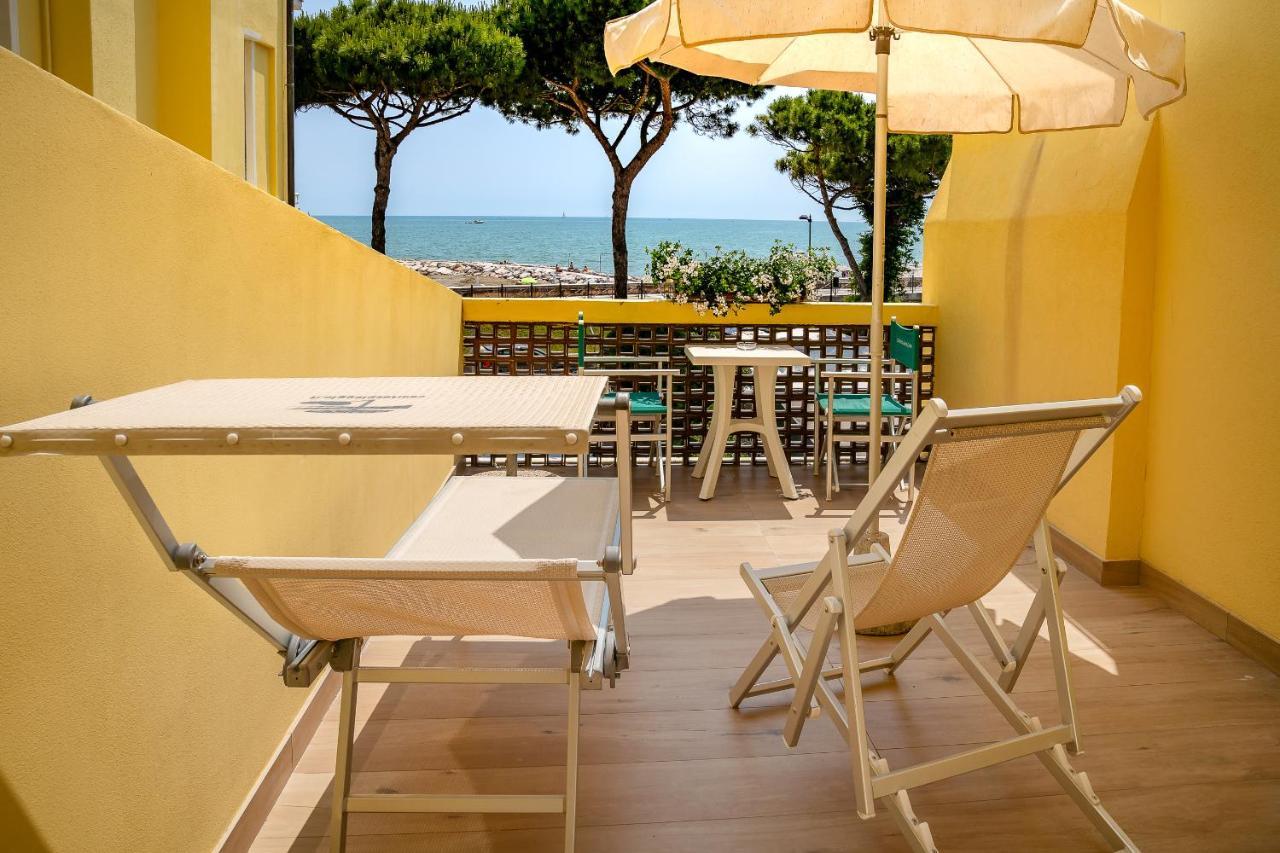 Hotel Le Lampare Caorle Exterior photo