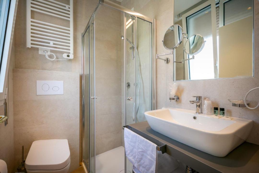 Hotel Le Lampare Caorle Exterior photo