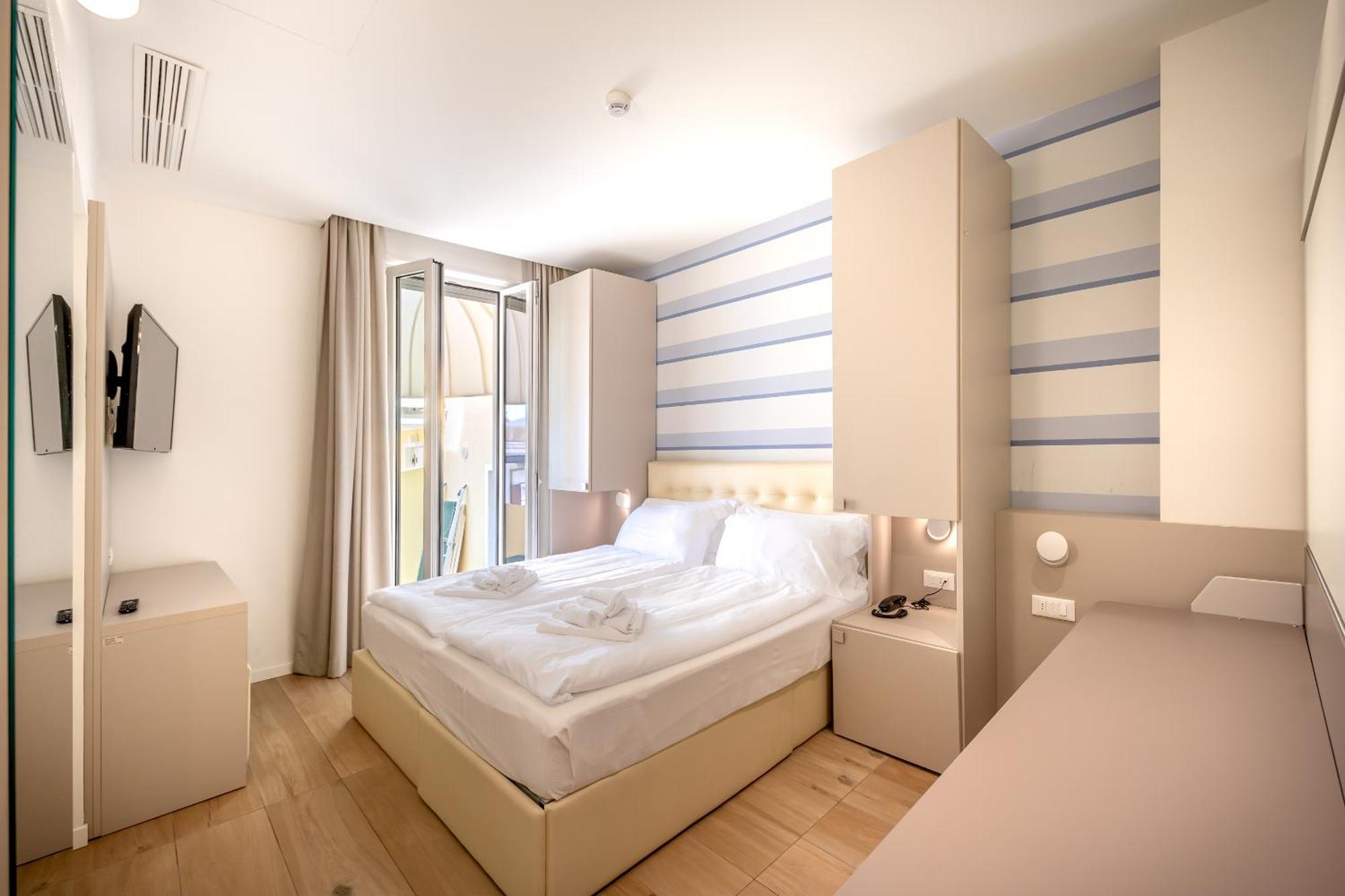 Hotel Le Lampare Caorle Exterior photo