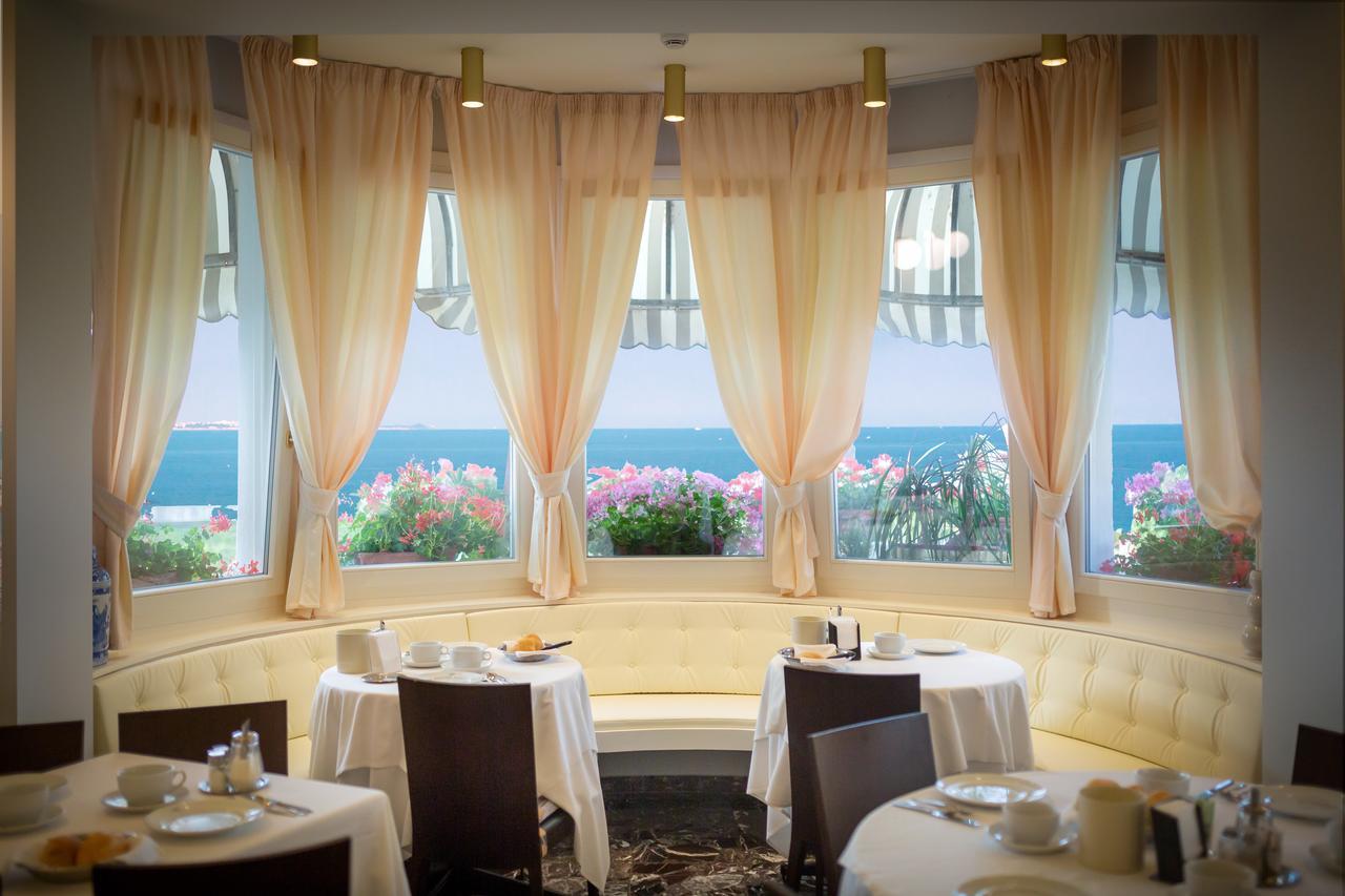 Hotel Le Lampare Caorle Exterior photo